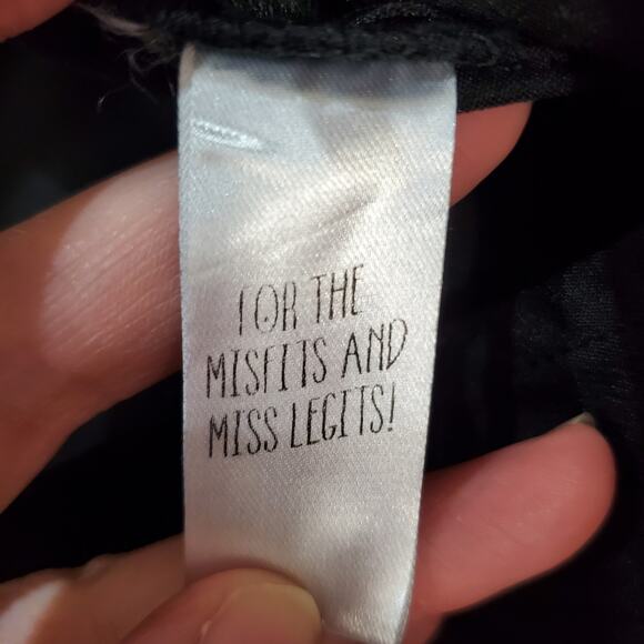 Current Mood Pleated Mini Skirt Black XS Goth Anime Dark Academia Dolls Kill - Picture 9 of 11